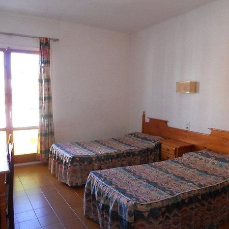 Hostal Juan Ramon Лорет де Мар Екстериор снимка